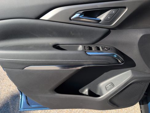 New 2026 Chevrolet Traverse LT w/ Sun and Wheel Package image 16