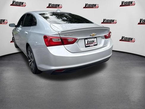 Used 2018 Chevrolet Malibu LT w/ Sport Package FWD image 7