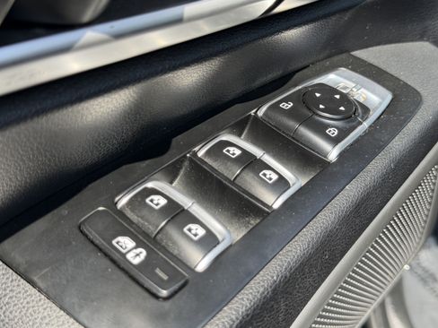 Certified 2023 Kia Telluride S FWD image 13