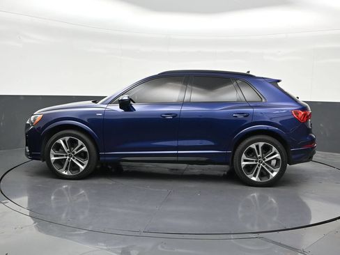 Used 2021 Audi Q3 2.0T Premium w/ Convenience Package AWD/4WD image 2