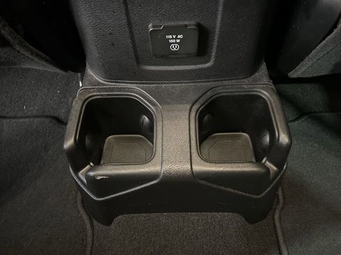 Used 2023 Jeep Wrangler Unlimited Rubicon w/ Cold Weather Group AWD/4WD image 34