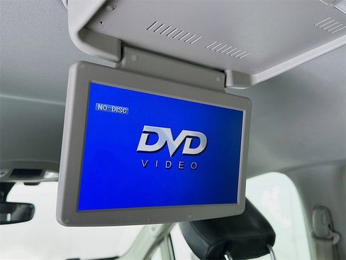 Used 2018 Chrysler Pacifica Touring Plus w/ Tire & Wheel Group image 24