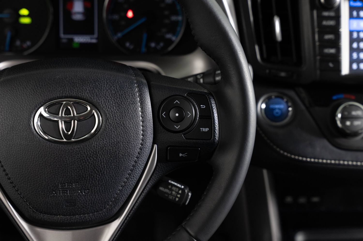 Used 2018 Toyota RAV4 XLE w/ Carpet Mat Package AWD/4WD image 30