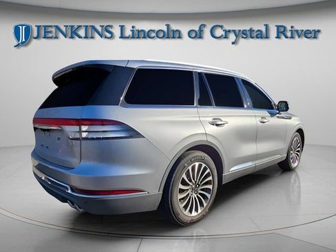 Used 2022 Lincoln Aviator Reserve w/ Elements Package Plus RWD image 9
