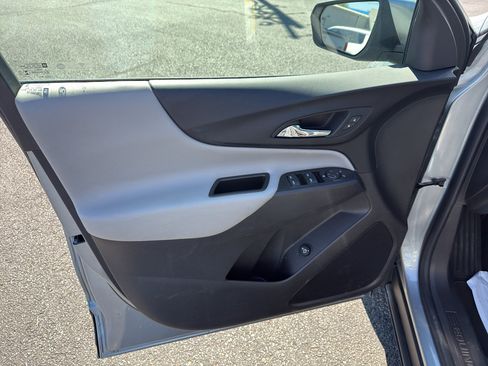 Used 2024 Chevrolet Equinox LT image 13