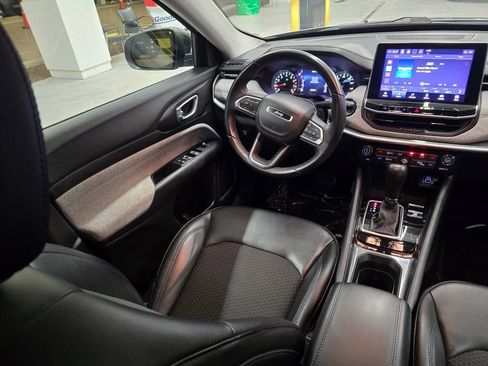 Certified 2022 Jeep Compass Latitude w/ Convenience Group FWD image 35