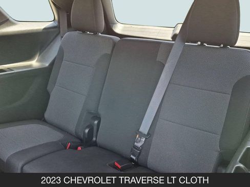 Used 2023 Chevrolet Traverse LT FWD image 25