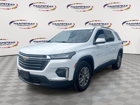 Used 2023 Chevrolet Traverse LT AWD/4WD image 1