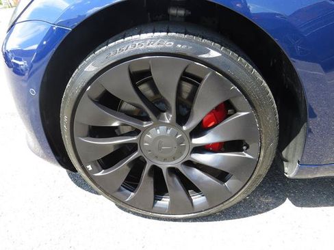 Used 2022 Tesla Model 3 Performance AWD/4WD image 9