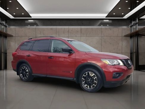 Used 2020 Nissan Pathfinder SL image 6