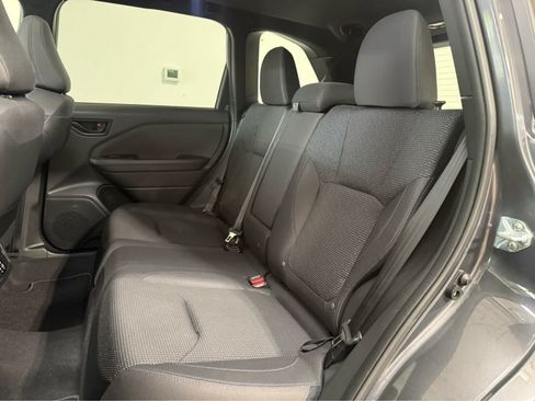Used 2025 Subaru Forester Premium AWD/4WD image 14