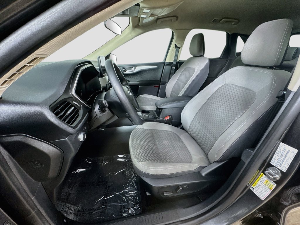 Used 2020 Ford Escape SE FWD image 24