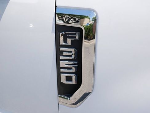 Used 2018 Ford F350 XL w/ Power Equipment Group AWD/4WD image 10