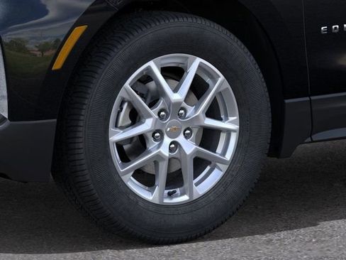 New 2024 Chevrolet Equinox LT image 10