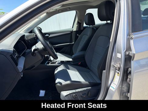 Used 2025 Volkswagen Jetta SE w/ Sunroof Package FWD image 19