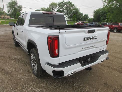 New 2026 GMC Sierra 1500 Denali Ultimate AWD/4WD image 9