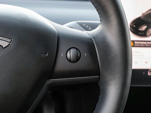 Used 2019 Tesla Model 3 Performance image 21