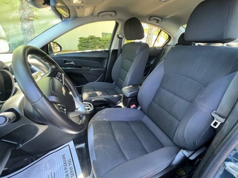 Used 2012 Chevrolet Cruze LT FWD image 27