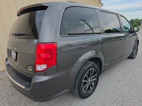 Used 2019 Dodge Grand Caravan GT FWD image 7