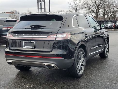 Certified 2023 Lincoln Nautilus Reserve image 7