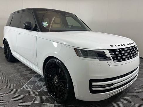 New 2026 Land Rover Range Rover SE image 10
