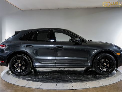 Used 2023 Porsche Macan w/ Premium Package Plus AWD/4WD image 9