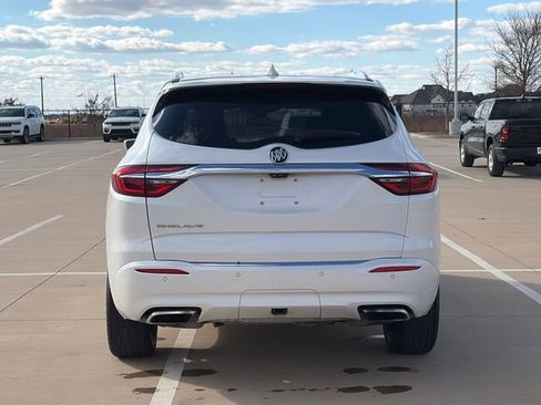 Used 2020 Buick Enclave Avenir w/ Avenir Technology Package FWD image 8