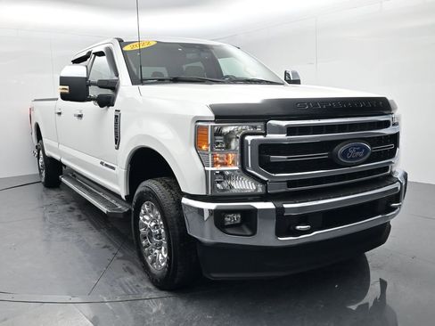 Used 2022 Ford F250 Lariat w/ Chrome Package image 2