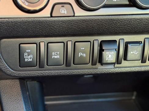 Used 2021 Toyota Tacoma TRD Sport w/ TRD Premium Sport Package image 16