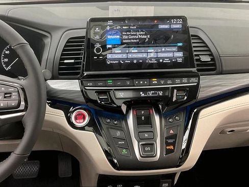 New 2026 Honda Odyssey Elite image 7