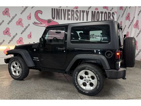 Used 2018 Jeep Wrangler Sport image 14