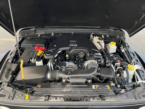 Used 2021 Jeep Gladiator Rubicon image 22