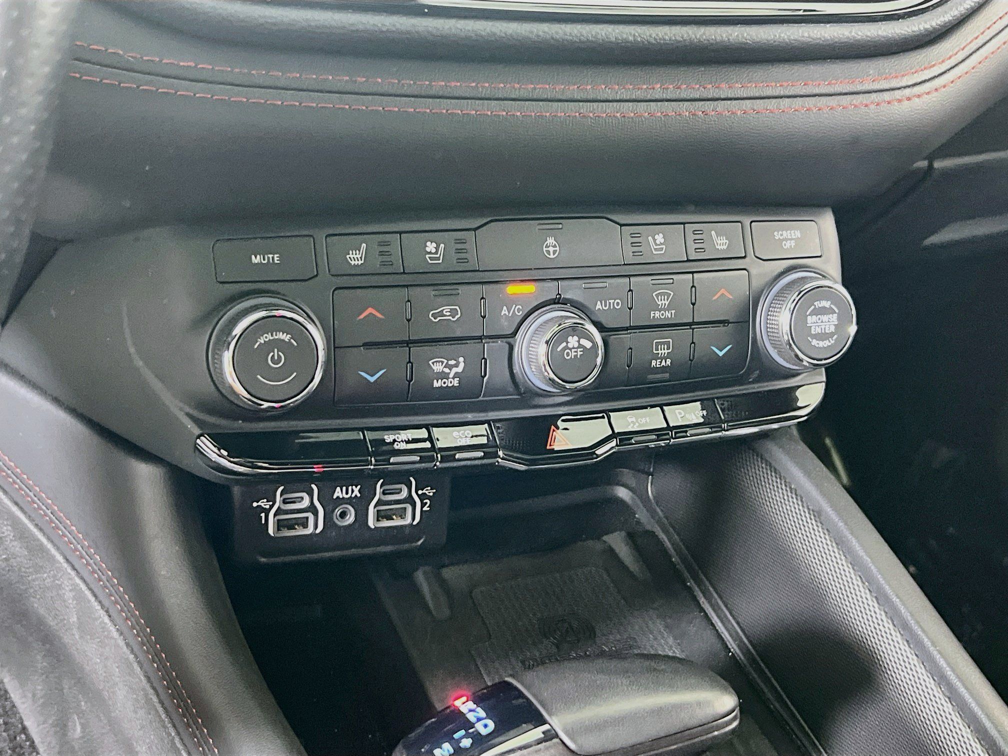 Used 2023 Dodge Durango R/T AWD/4WD image 16
