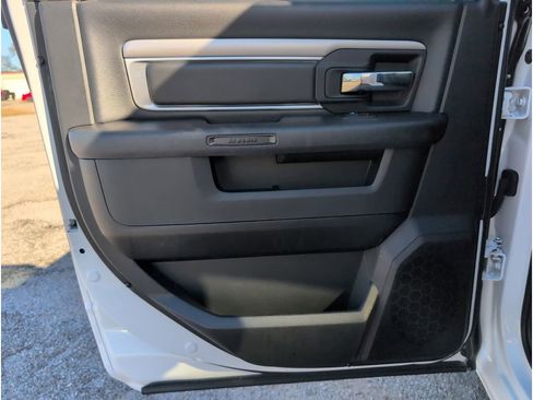 Used 2024 RAM 1500 Classic Warlock image 30