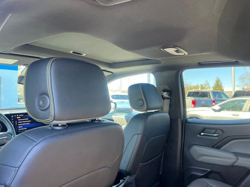 Certified 2024 Chevrolet Colorado ZR2 w/ ZR2 Convenience Package III image 30