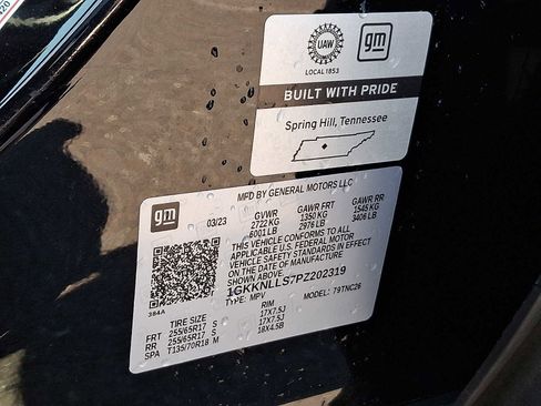 Certified 2023 GMC Acadia AT4 AWD/4WD image 31