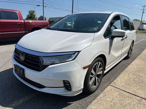 Used 2023 Honda Odyssey Touring image 8
