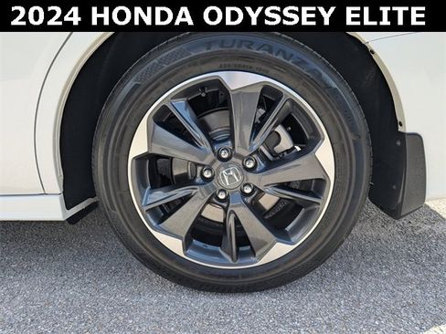 Used 2024 Honda Odyssey Elite image 17