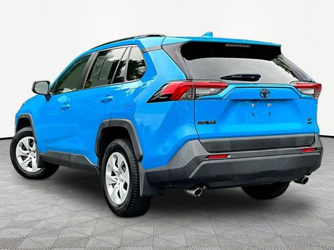 Used 2019 Toyota RAV4 LE w/ All Weather Liner Package AWD/4WD image 4
