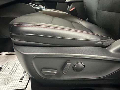 Used 2025 Ford Escape ST-Line image 12