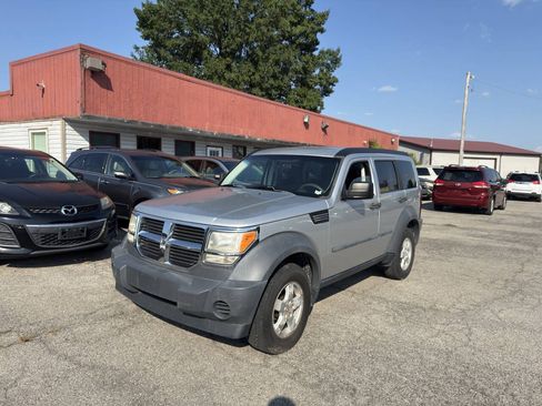 Used 2007 Dodge Nitro SLT AWD/4WD image 2