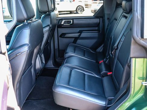 Certified 2025 Ford Bronco Outer Banks AWD/4WD image 17
