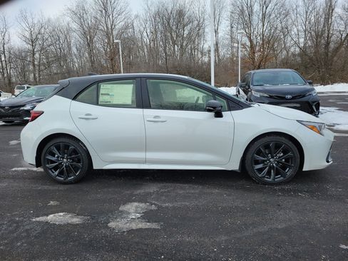 New 2026 Toyota Corolla XSE image 3