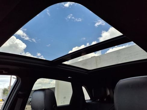 Used 2023 Cadillac XT5 Premium Luxury FWD image 9