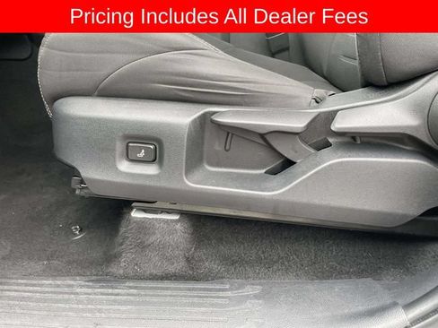 Used 2024 Toyota Tacoma TRD Off-Road AWD/4WD image 21