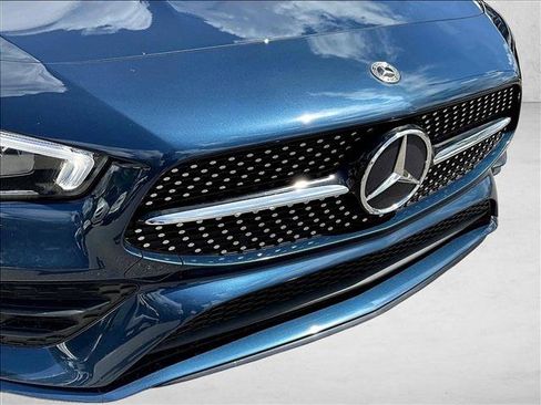Used 2022 Mercedes-Benz CLA 250 4MATIC image 27