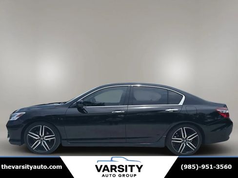 Used 2016 Honda Accord Touring image 3