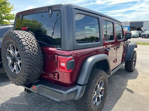Used 2022 Jeep Wrangler Unlimited Rubicon w/ LED Lighting Group AWD/4WD image 3