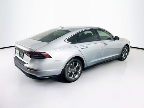 Used 2024 Honda Accord EX image 9