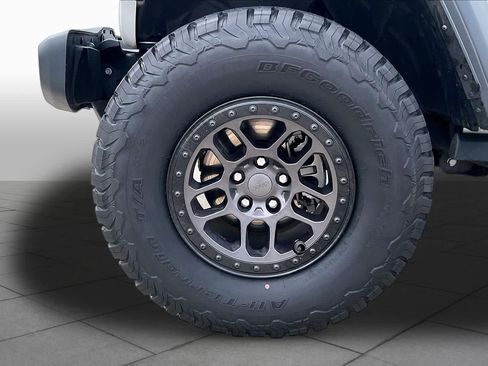 Used 2022 Jeep Wrangler Unlimited Sport AWD/4WD image 11